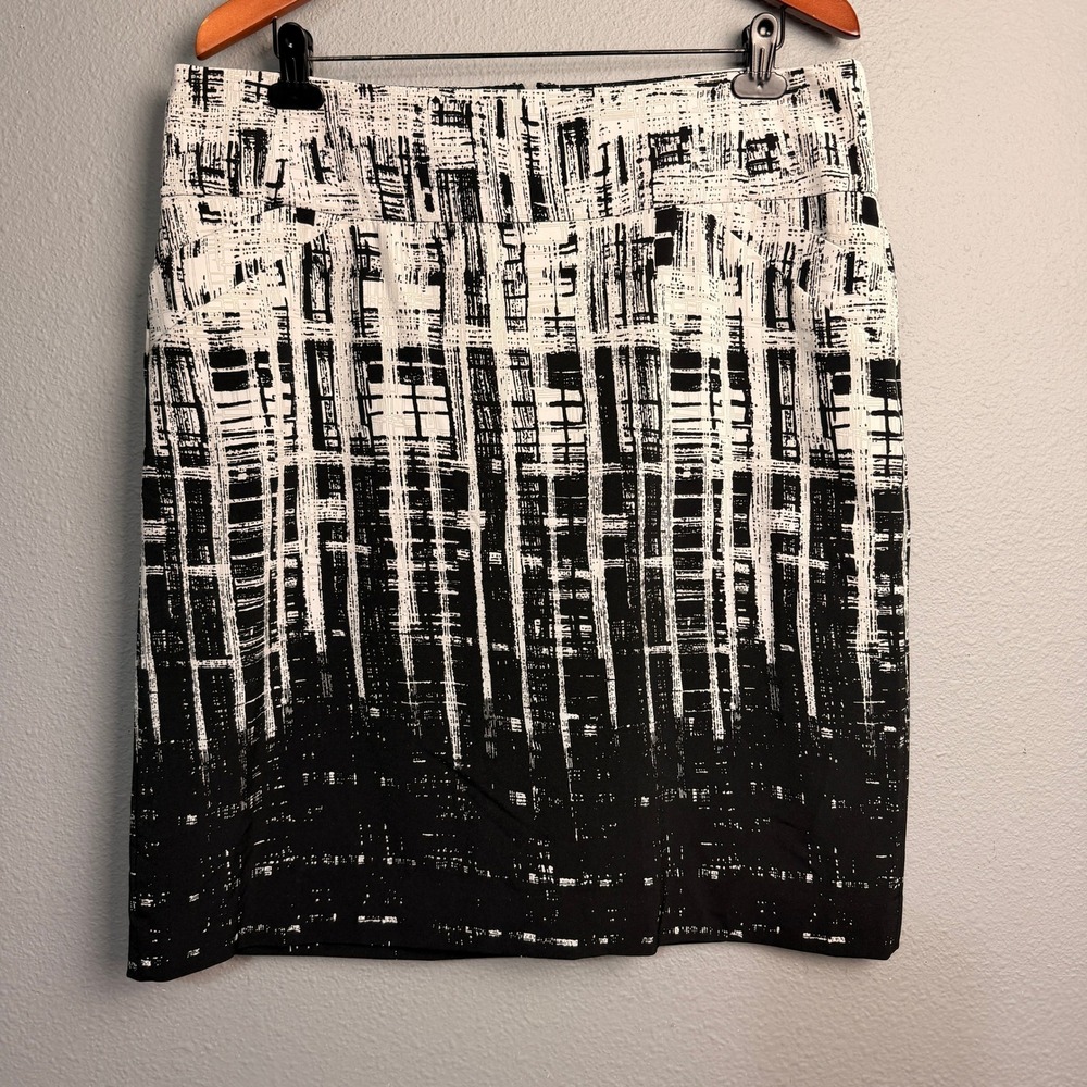 Calvin Klein Black and White Patterned Pencil Skirt